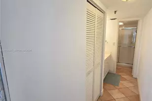2625 Collins Ave, Miami Beach, FL 33140 - Photo 9