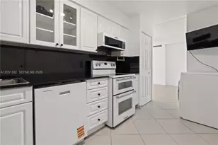 6770 Indian Creek Dr, Miami Beach, FL 33141 - Photo 3