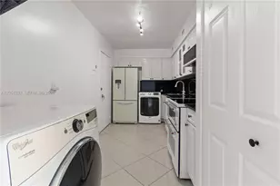 6770 Indian Creek Dr, Miami Beach, FL 33141 - Photo 5