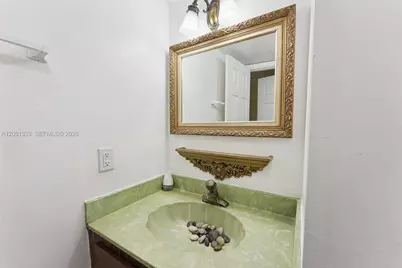14241 Memorial Hwy 9F Hwy, Miami, FL 33161 - Photo 21