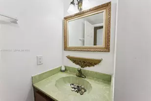 14241 Memorial Hwy 9F Hwy, Miami, FL 33161 - Photo 21