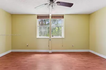 14241 Memorial Hwy 9F Hwy, Miami, FL 33161 - Photo 19