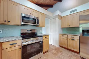 10251 SW 80th St, Miami, FL 33173 - Photo 17