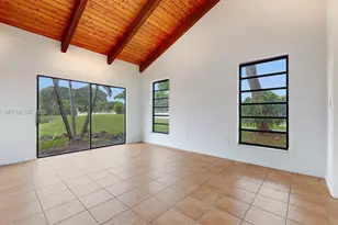 10251 SW 80th St, Miami, FL 33173 - Photo 21