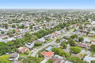 8410 SW 20th St, North Lauderdale, FL 33068 - Photo 25