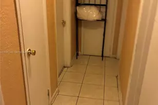 1011 NW 183rd Dr, Miami Gardens, FL 33169 - Photo 5