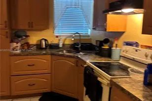 1011 NW 183rd Dr, Miami Gardens, FL 33169 - Photo 1