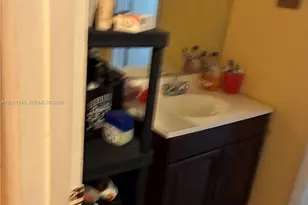 1011 NW 183rd Dr, Miami Gardens, FL 33169 - Photo 23