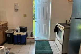 1011 NW 183rd Dr, Miami Gardens, FL 33169 - Photo 33