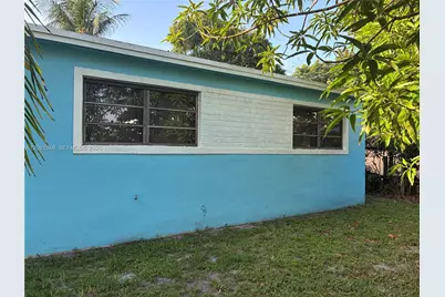 1011 NW 183rd Dr, Miami Gardens, FL 33169 - Photo 13