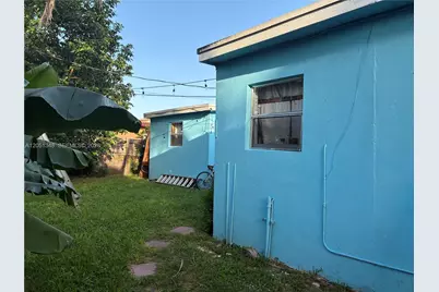 1011 NW 183rd Dr, Miami Gardens, FL 33169 - Photo 21