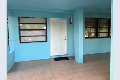 1011 NW 183rd Dr, Miami Gardens, FL 33169 - Photo 3