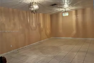 1011 NW 183rd Dr, Miami Gardens, FL 33169 - Photo 21