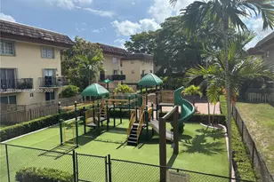 8500 SW 109th Ave, Miami, FL 33173 - Photo 15