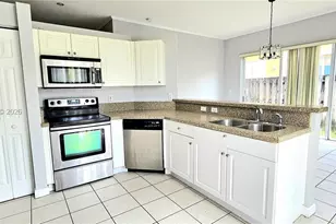 21460 SW 90th Ct, Cutler Bay, FL 33189 - Photo 5
