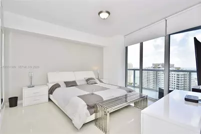 465 Brickell Avenue #3205, Miami, FL 33131 - Photo 11