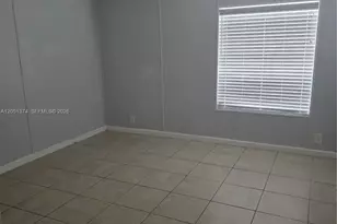 19800 SW 180th Ave, Miami, FL 33187 - Photo 3