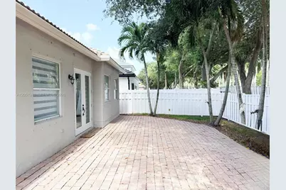 13394 SW 32nd St, Miramar, FL 33027 - Photo 7