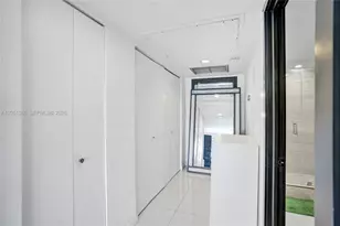 11111 Biscayne Blvd, Miami, FL 33181 - Photo 17