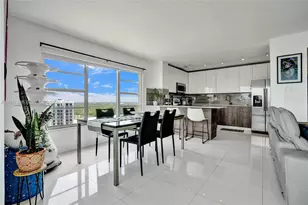 11111 Biscayne Blvd, Miami, FL 33181 - Photo 35