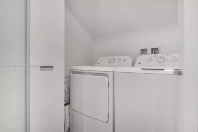 301 Altara Ave #824, Coral Gables, FL 33146 - Photo 23