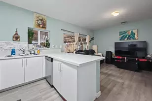 396 NW 12th Pl, Florida City, FL 33034 - Photo 3
