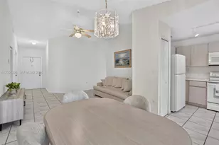 14147 N Forest Oak Cir, Davie, FL 33325 - Photo 13