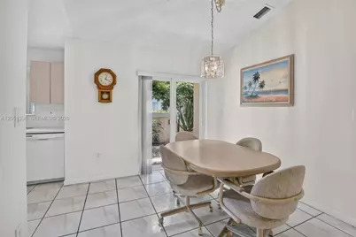 14147 N Forest Oak Cir, Davie, FL 33325 - Photo 11