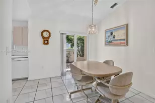 14147 N Forest Oak Cir, Davie, FL 33325 - Photo 11