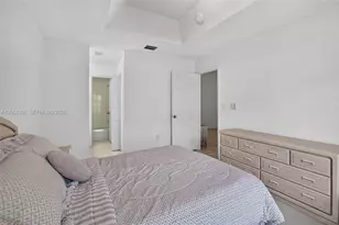 14147 N Forest Oak Cir, Davie, FL 33325 - Photo 23