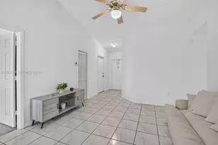14147 N Forest Oak Cir, Davie, FL 33325 - Photo 9