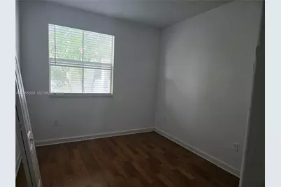 1661 SE 29th Ct #202, Homestead, FL 33035 - Photo 5