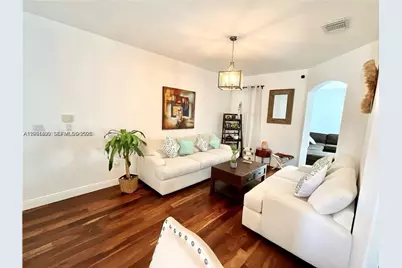 7472 NW 112th Path, Doral, FL 33178 - Photo 7