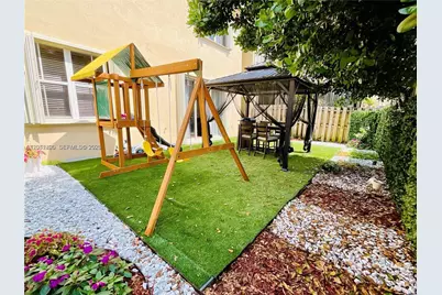 7472 NW 112th Path, Doral, FL 33178 - Photo 33