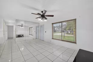 369 NE Camelot Dr, Port Saint Lucie, FL 34983 - Photo 5