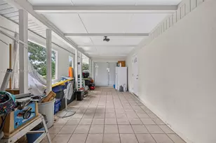 369 NE Camelot Dr, Port Saint Lucie, FL 34983 - Photo 21