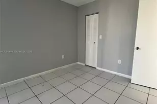 7035 NW 186th St, Hialeah, FL 33015 - Photo 3