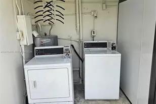 9415 & 9417 (A & B) SW 38th St, Miami, FL 33165 - Photo 35