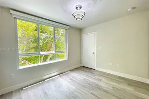 2535 NE 193rd St, Miami, FL 33180 - Photo 13