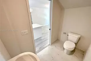 2535 NE 193rd St, Miami, FL 33180 - Photo 7