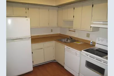 9632 S Belfort Cir #204, Tamarac, FL 33321 - Photo 1