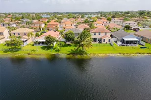 18546 NW 22nd St, Pembroke Pines, FL 33029 - Photo 21