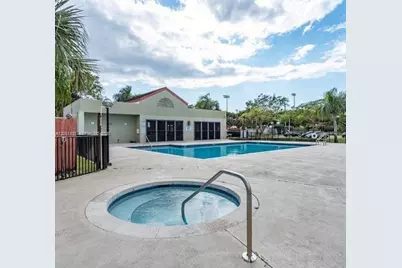 212 Lake Pointe Dr #112, Oakland Park, FL 33309 - Photo 21