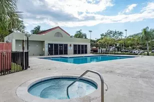 212 Lake Pointe Dr, Oakland Park, FL 33309 - Photo 21