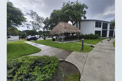 212 Lake Pointe Dr #112, Oakland Park, FL 33309 - Photo 27