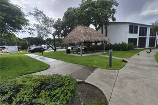212 Lake Pointe Dr, Oakland Park, FL 33309 - Photo 27