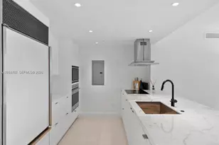 495 Brickell Ave, Miami, FL 33131 - Photo 5