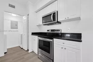 17150 N Bay Rd, Sunny Isles Beach, FL 33160 - Photo 11