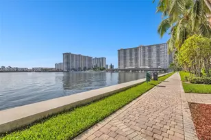 17150 N Bay Rd, Sunny Isles Beach, FL 33160 - Photo 39