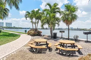 17150 N Bay Rd, Sunny Isles Beach, FL 33160 - Photo 37